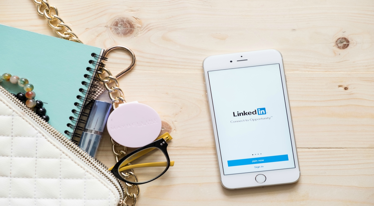 Cómo conseguir una mejora de empleo gracias a Linkedin