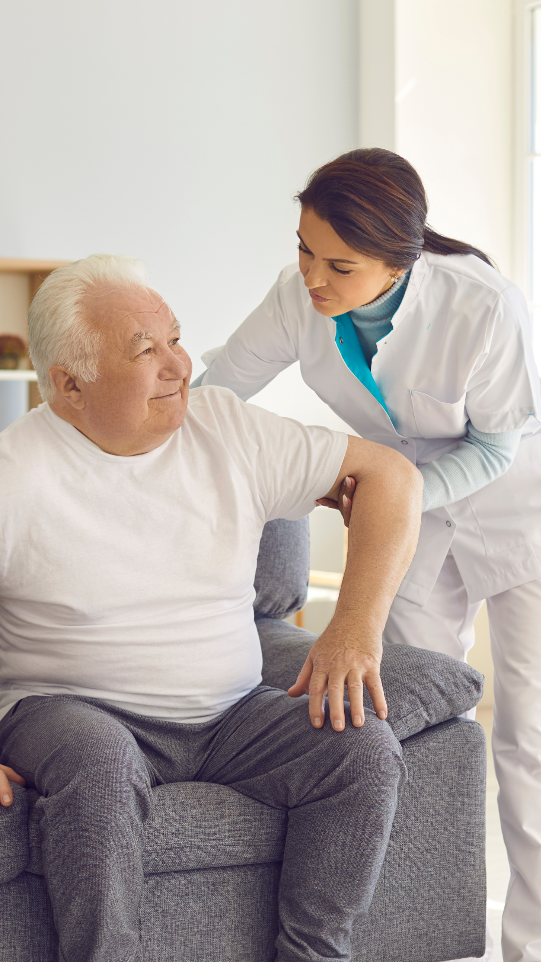 Cuidados auxiliares de enfermería en geriatría
